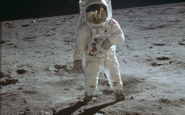 Sci Fi Astronaut Moon HD Wallpaper | Background Image