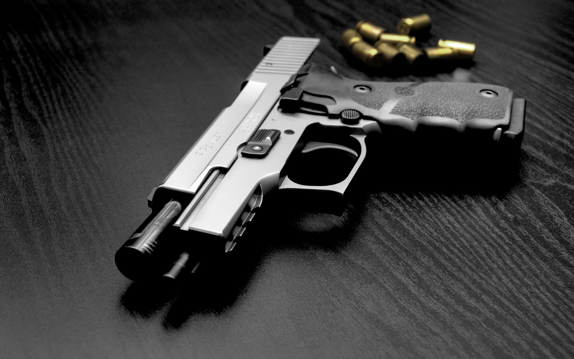 Download Man Made Sig Sauer Pistol  HD Wallpaper