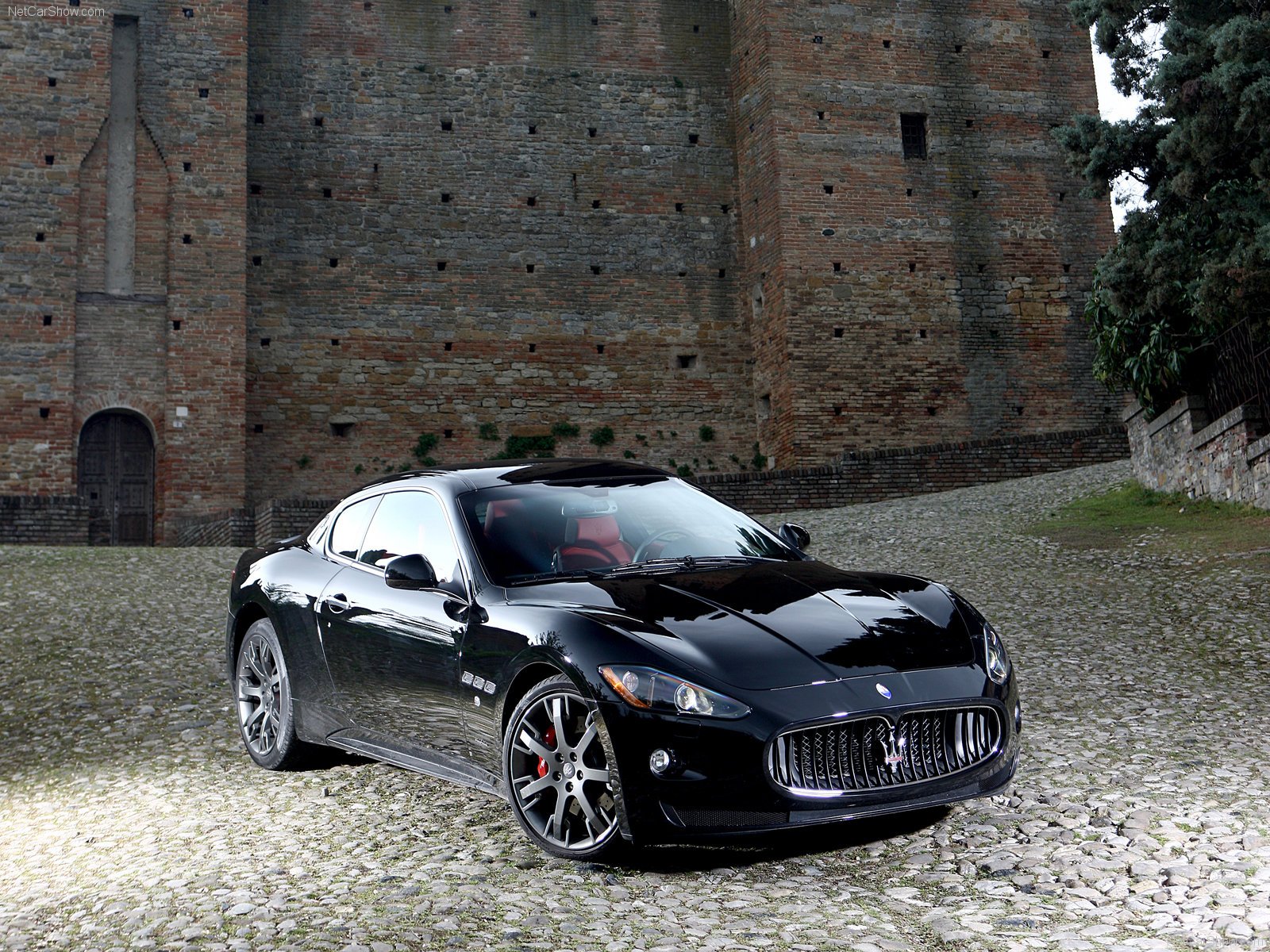 Download Vehicle Maserati Wallpaper