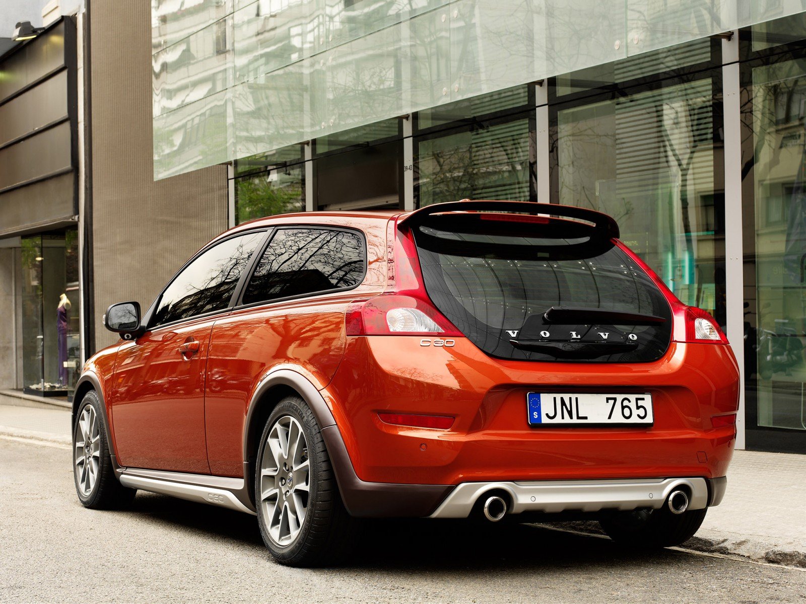 Download Vehicle Volvo Wallpaper