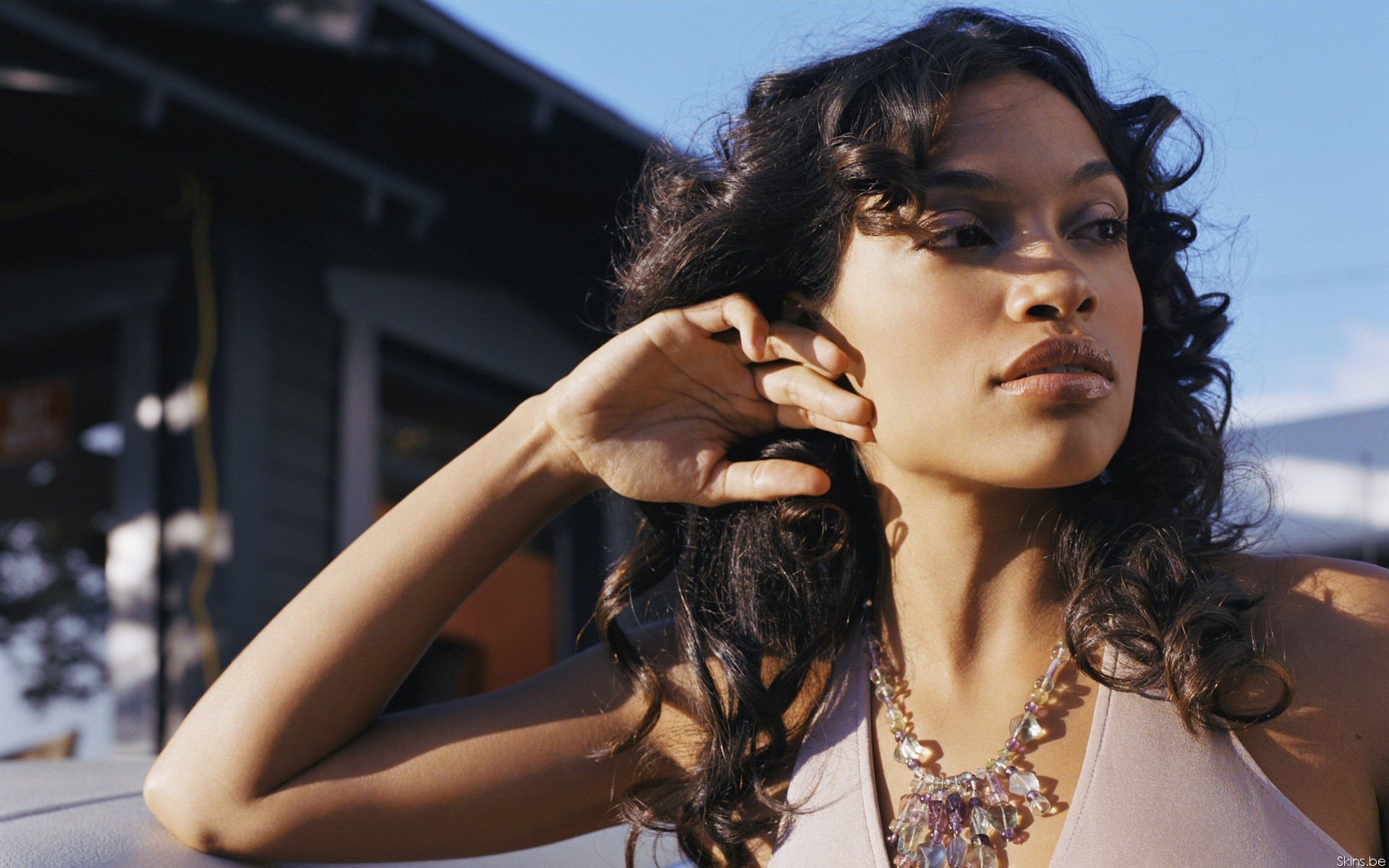 Download Celebrity Rosario Dawson HD Wallpaper