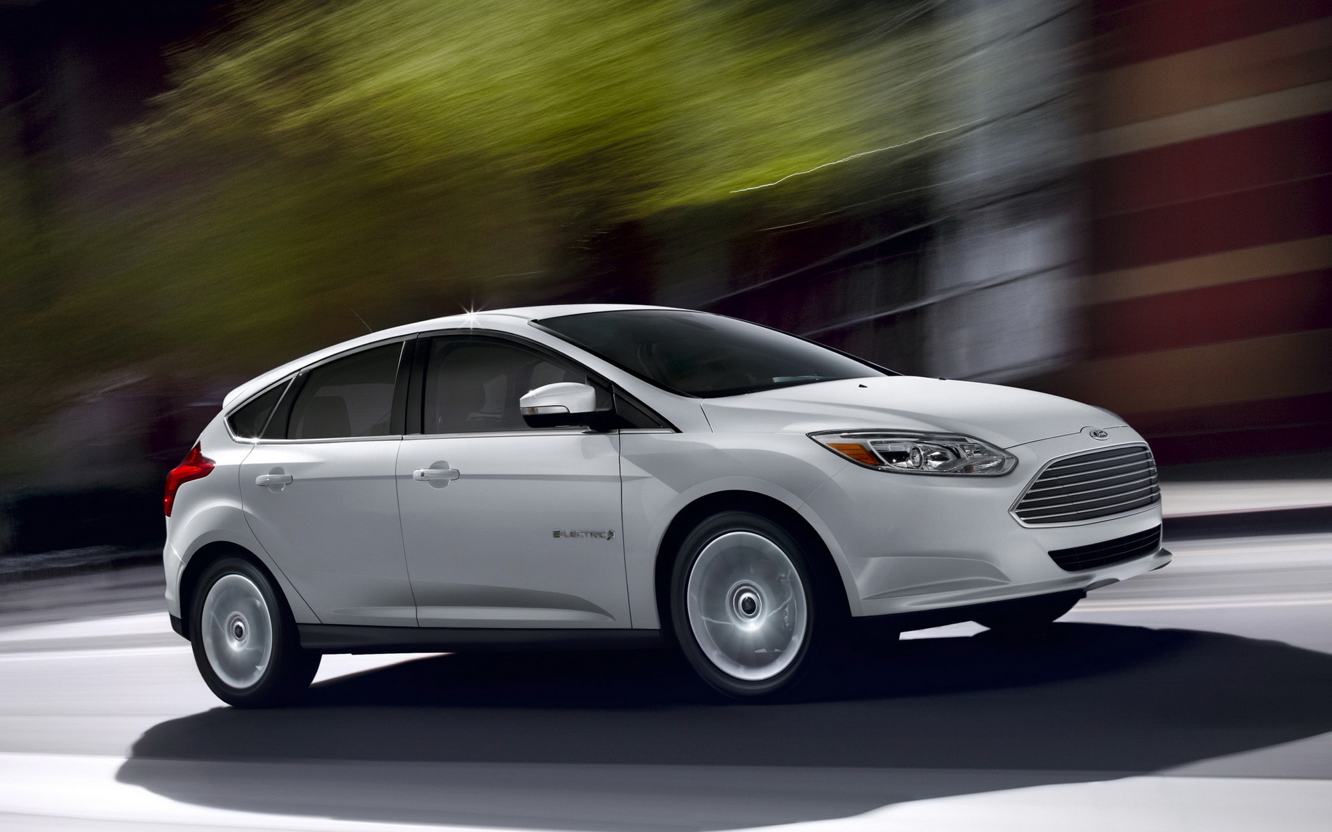 Download Compact Car Car Ford Vehicle Ford Focus 4k Ultra HD Wallpaper