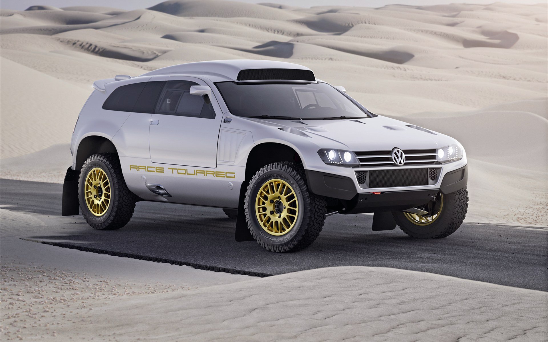 HD PC desktop wallpaper/background: white Volkswagen off-road concept vehicle with gold rims parked on sweeping desert dunes.