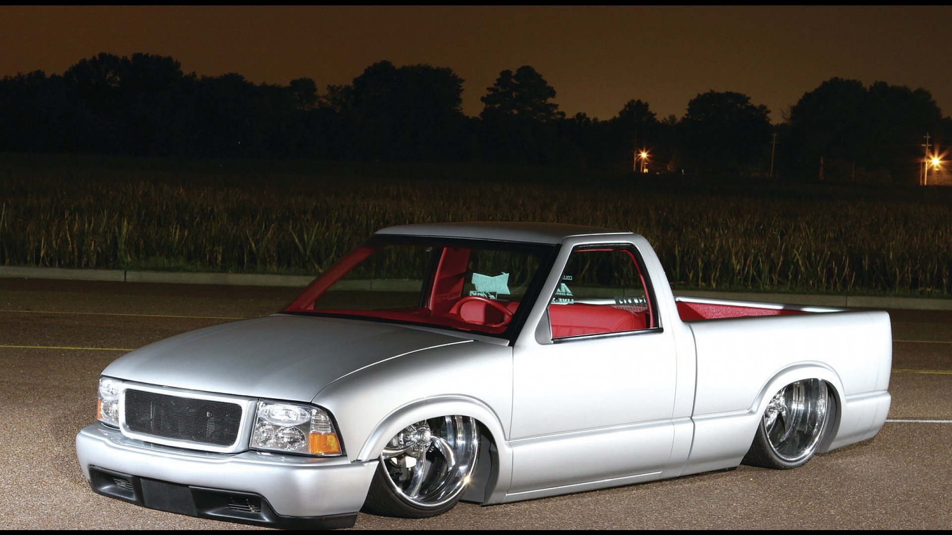 Download Vehicle GMC HD Wallpaper