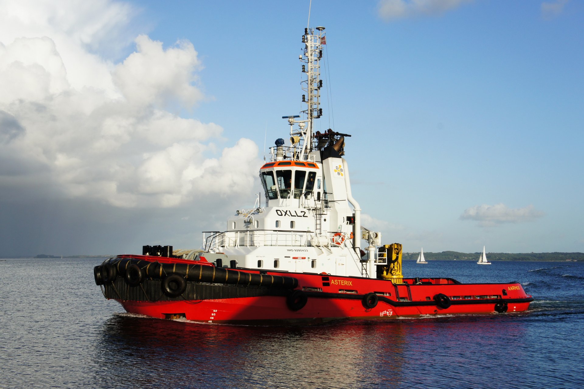 New+tugboats+delivered+to+the+Philippine+Navy