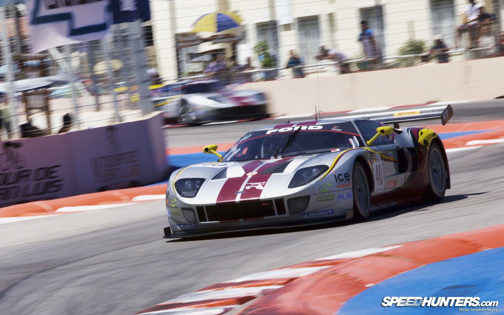 Download Vehicle Ford GT40 HD Wallpaper