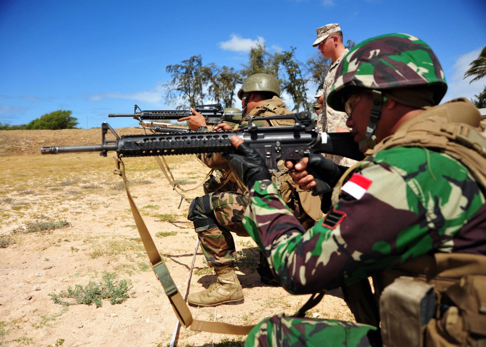 Download Military Soldier HD Wallpaper