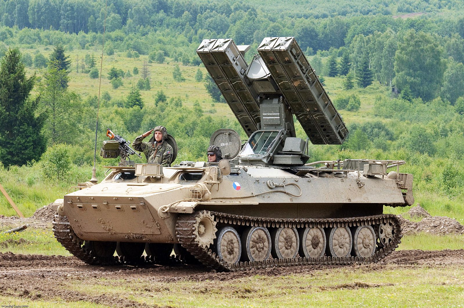 Tank Wallpaper and Background Image | 1600x1063 | ID:283964