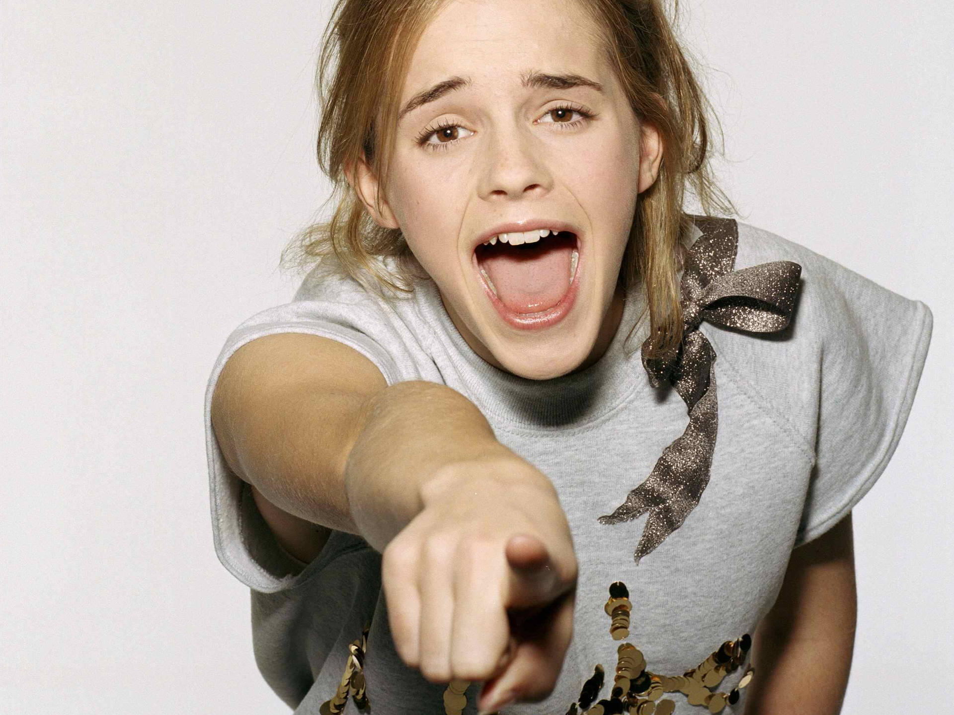 Celebrity Emma Watson Wallpaper.