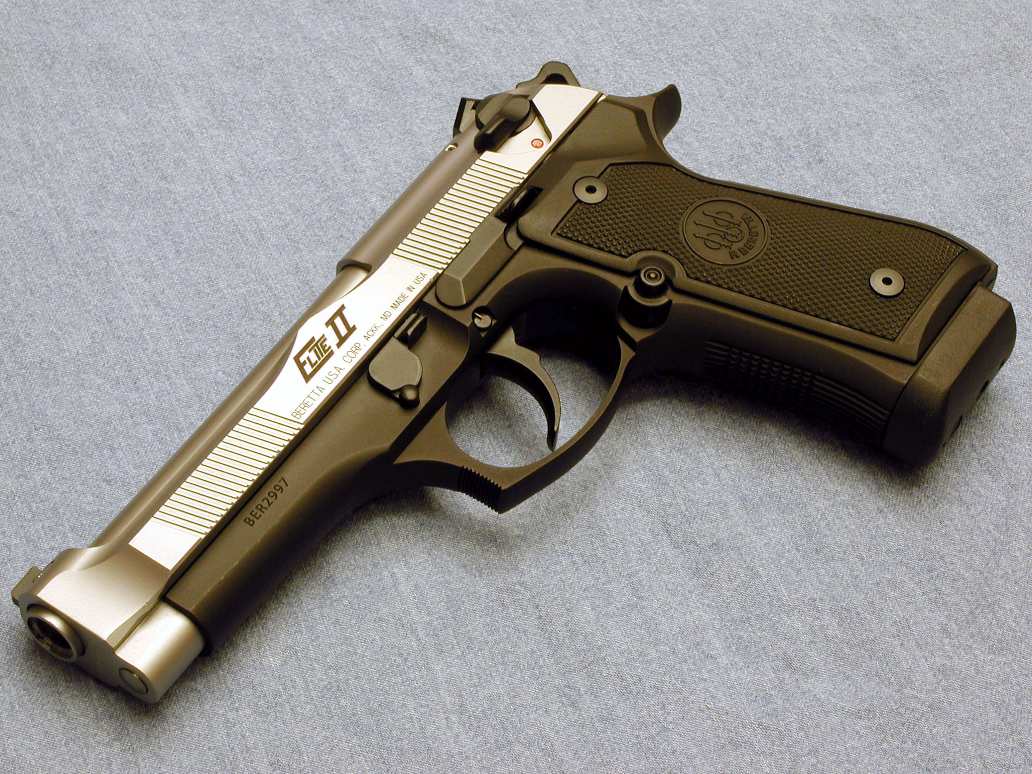 Armas Beretta Elite Ii Pistol Fondo de pantalla HD | Fondo de Escritorio