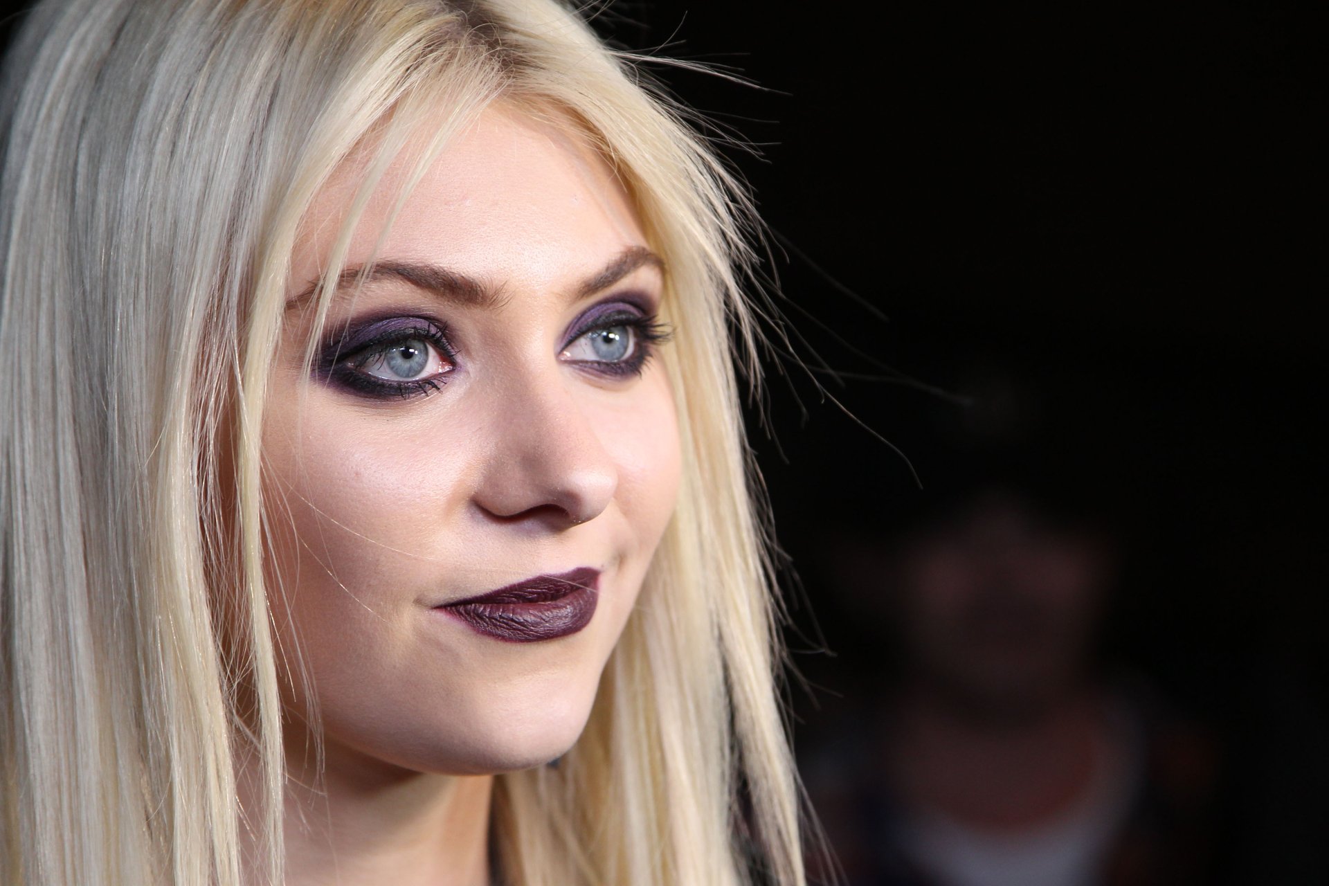 Download Music Taylor Momsen HD Wallpaper