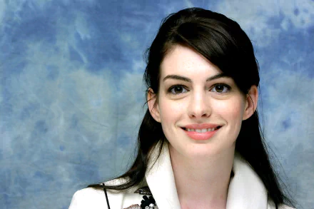 close-up smile face Celebrity Anne Hathaway HD Desktop Wallpaper | Background Image