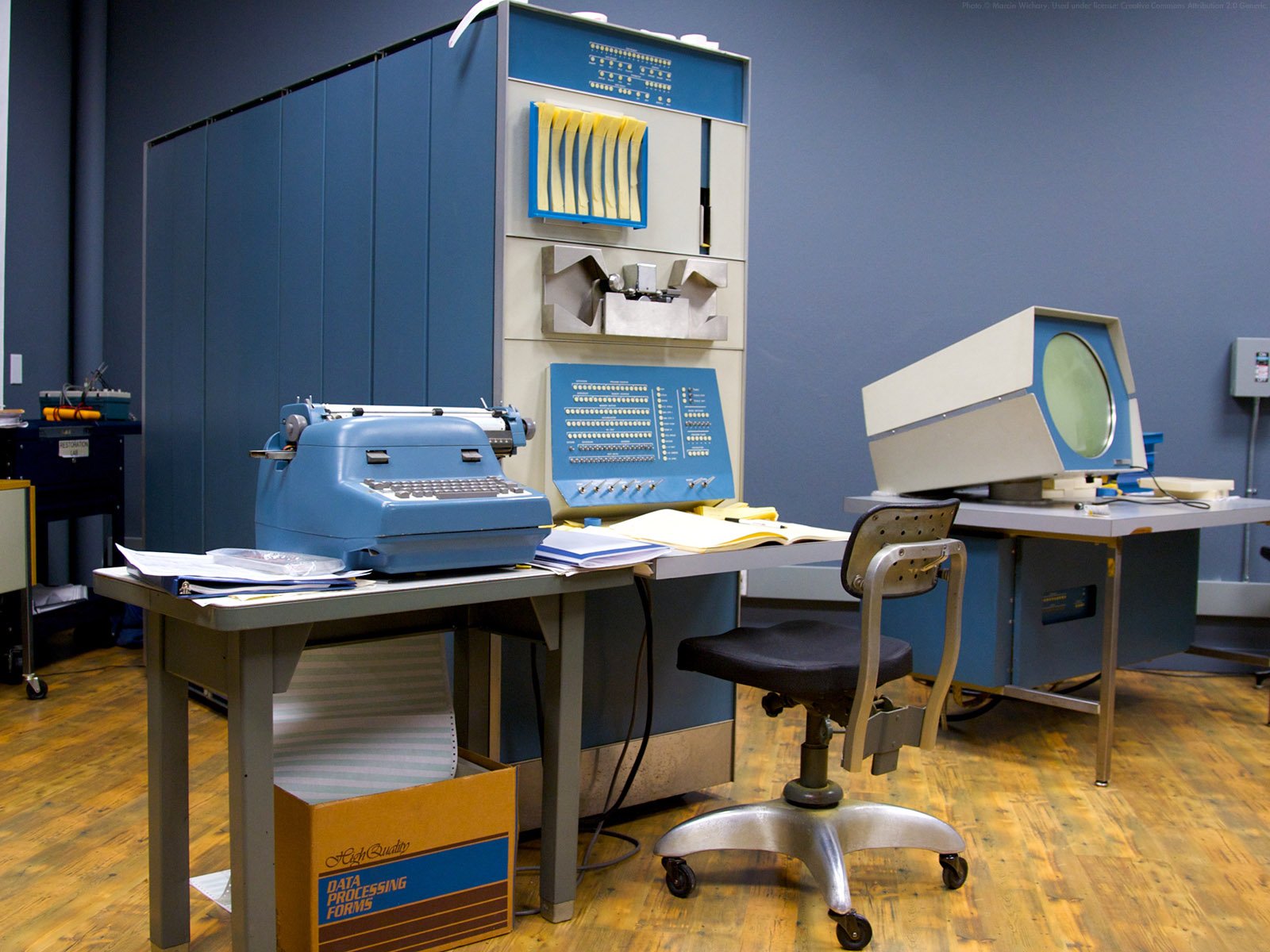 В помещениях оборудованных эвм. Dec PDP-1. PDP-1 ЭВМ. ЭВМ Dec PDP-1. Миникомпьютер Dec PDP 1.