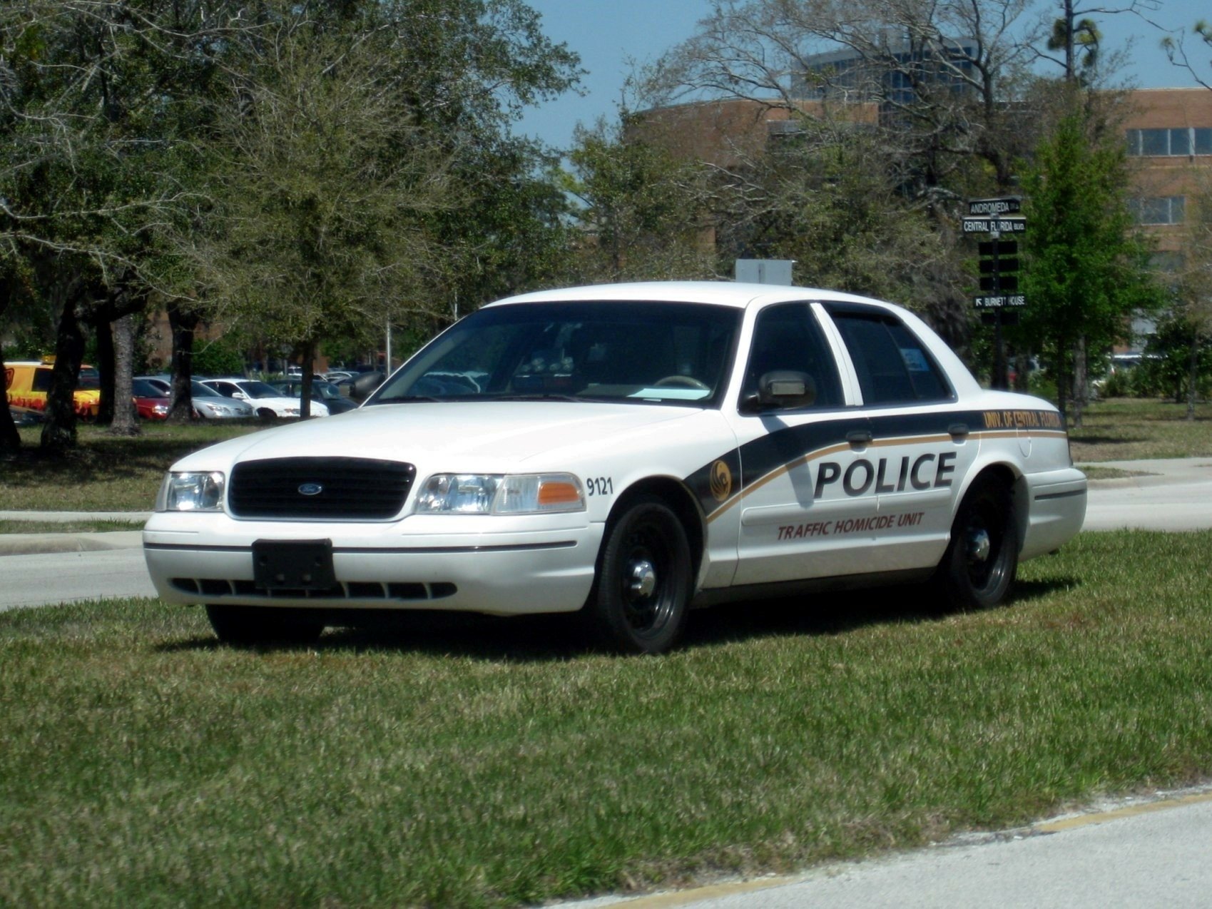 Download Vehicle Police Wallpaper