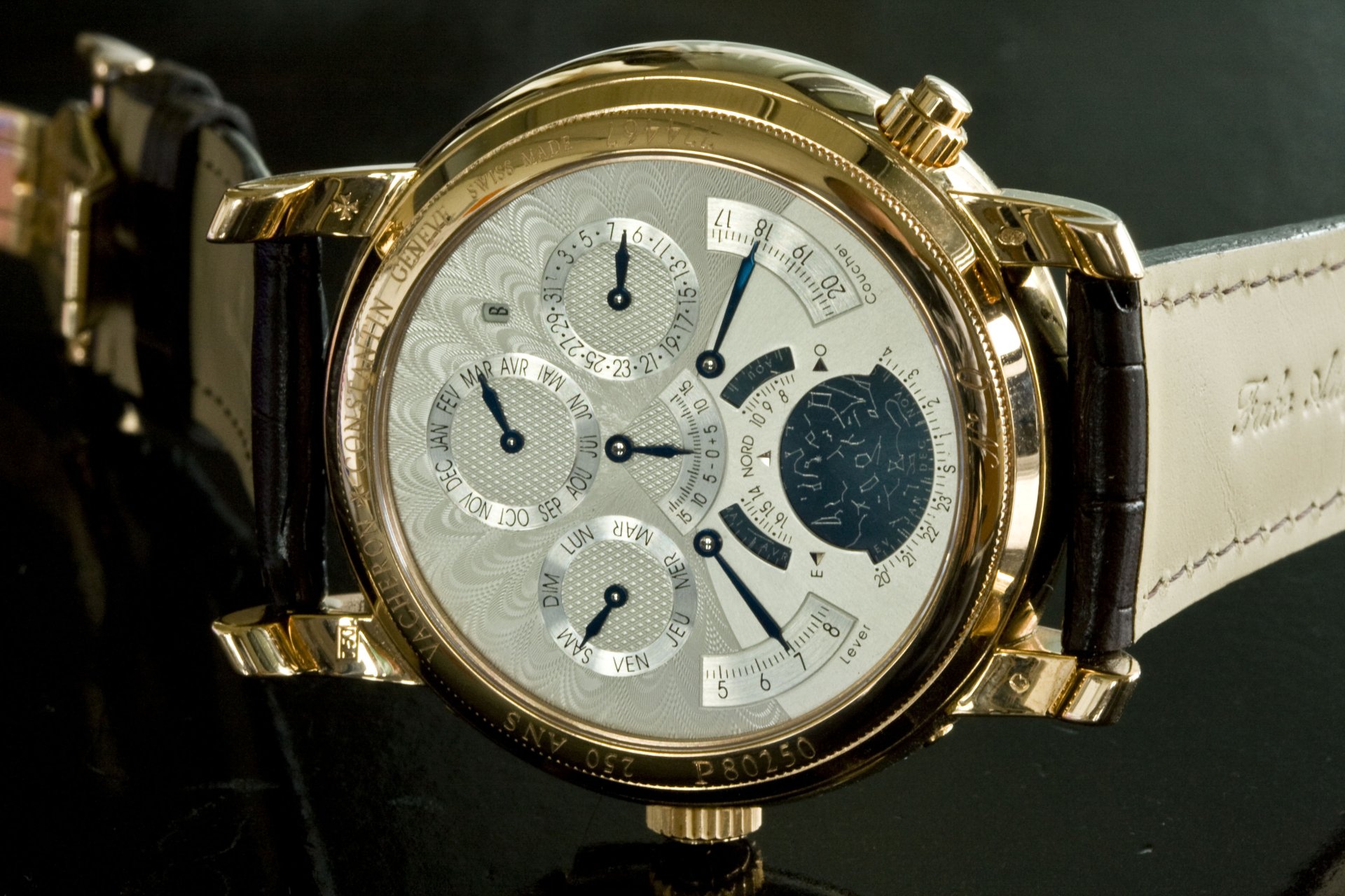 Download Man Made Watch 4k Ultra HD Wallpaper