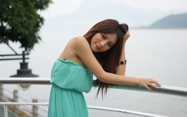 Hong Kong bay bracelet dress portrait smile Taiwanese asian model Julie Chang woman Zhang Qi Jun HD Desktop Wallpaper | Background Image