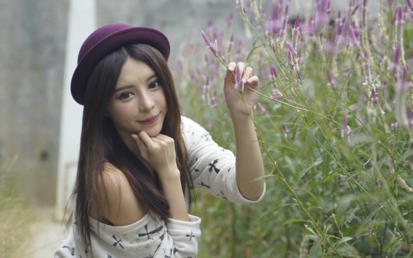 Women Zhang Qi Jun Julie Chang Model Asian Taiwanese Smile Hat Park Hong Kong HD Wallpaper | Background Image