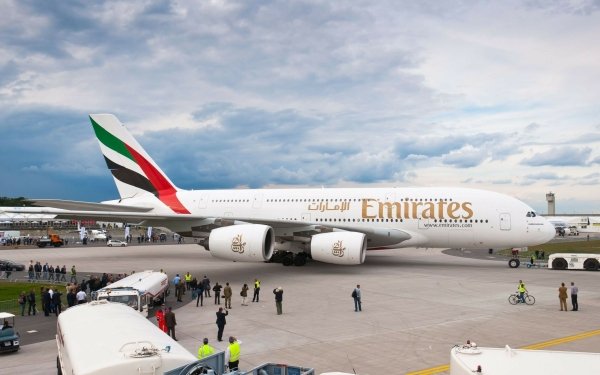 Vehicles Airbus A380 Aircraft Airbus Airplane Passenger Plane Emirates HD Wallpaper | Background Image
