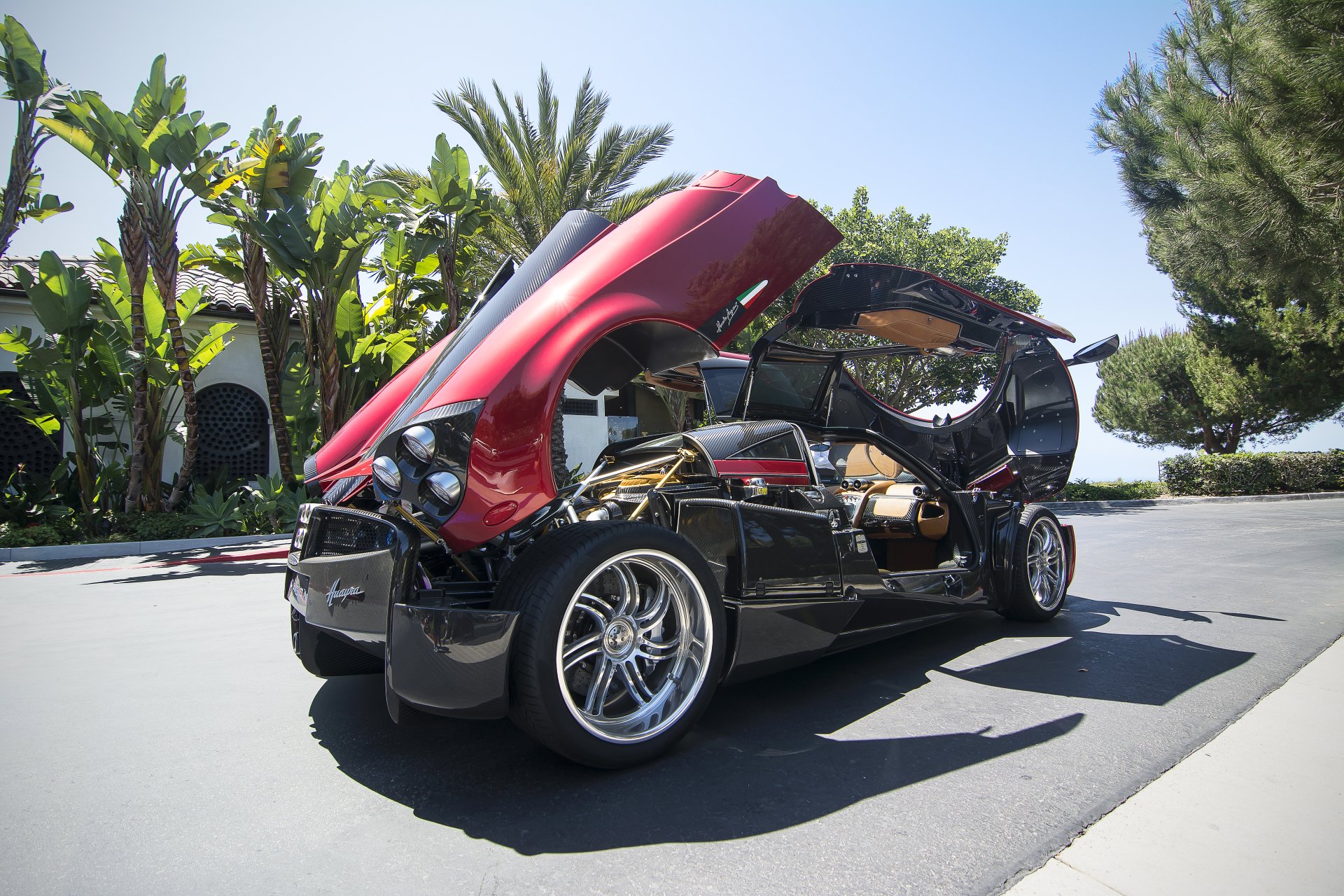 Pagani huayra red