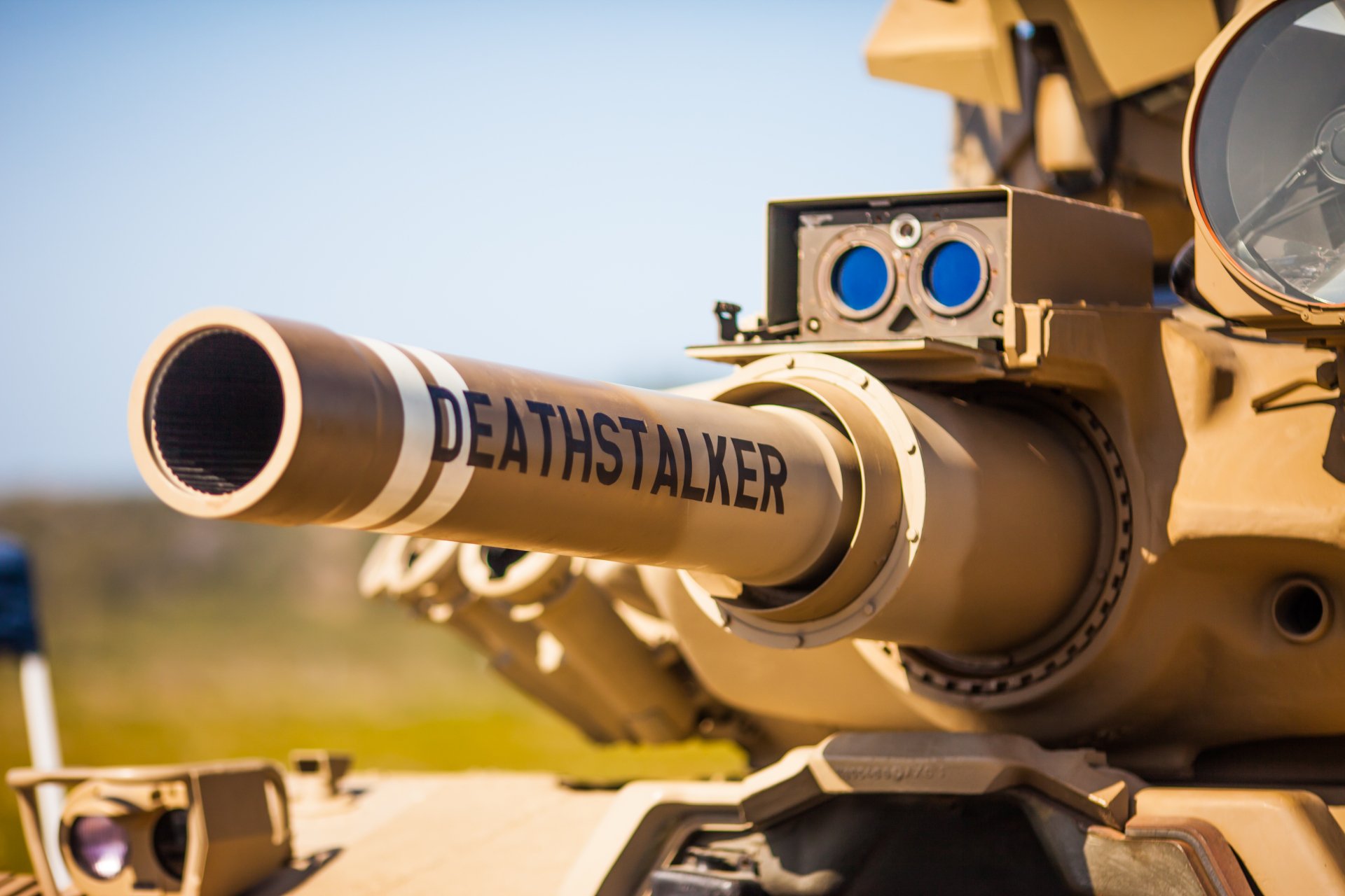 Close-up of a military tank barrel labeled DEATHSTALKER, captured in sharp detail for a 4K Ultra HD PC desktop wallpaper.