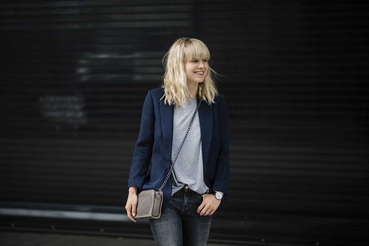 Download Woman Lisa Dengler Wallpaper