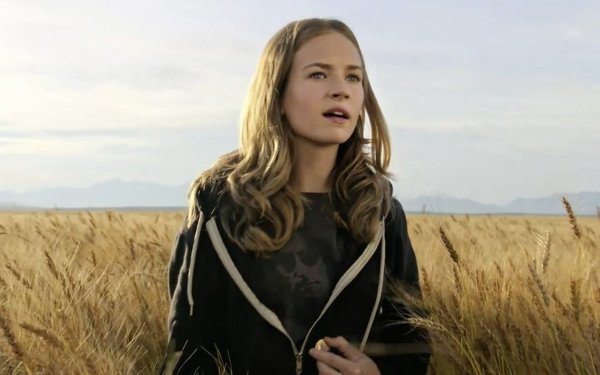 Movie Tomorrowland Brittany Robertson HD Wallpaper | Background Image