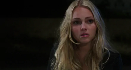 Celebrity Annasophia Robb HD Desktop Wallpaper | Background Image