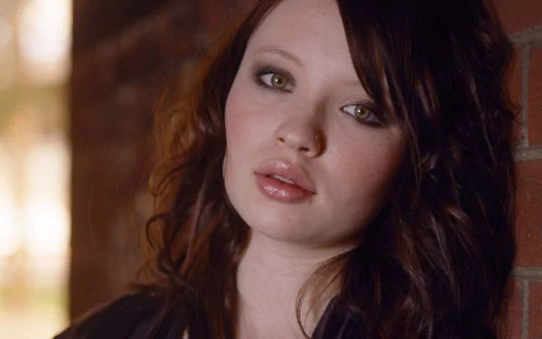 Celebrity Emily Browning HD Desktop Wallpaper | Background Image