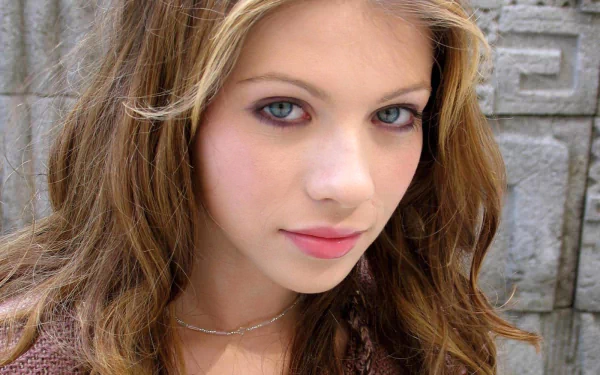 Celebrity Michelle Trachtenberg HD Desktop Wallpaper | Background Image