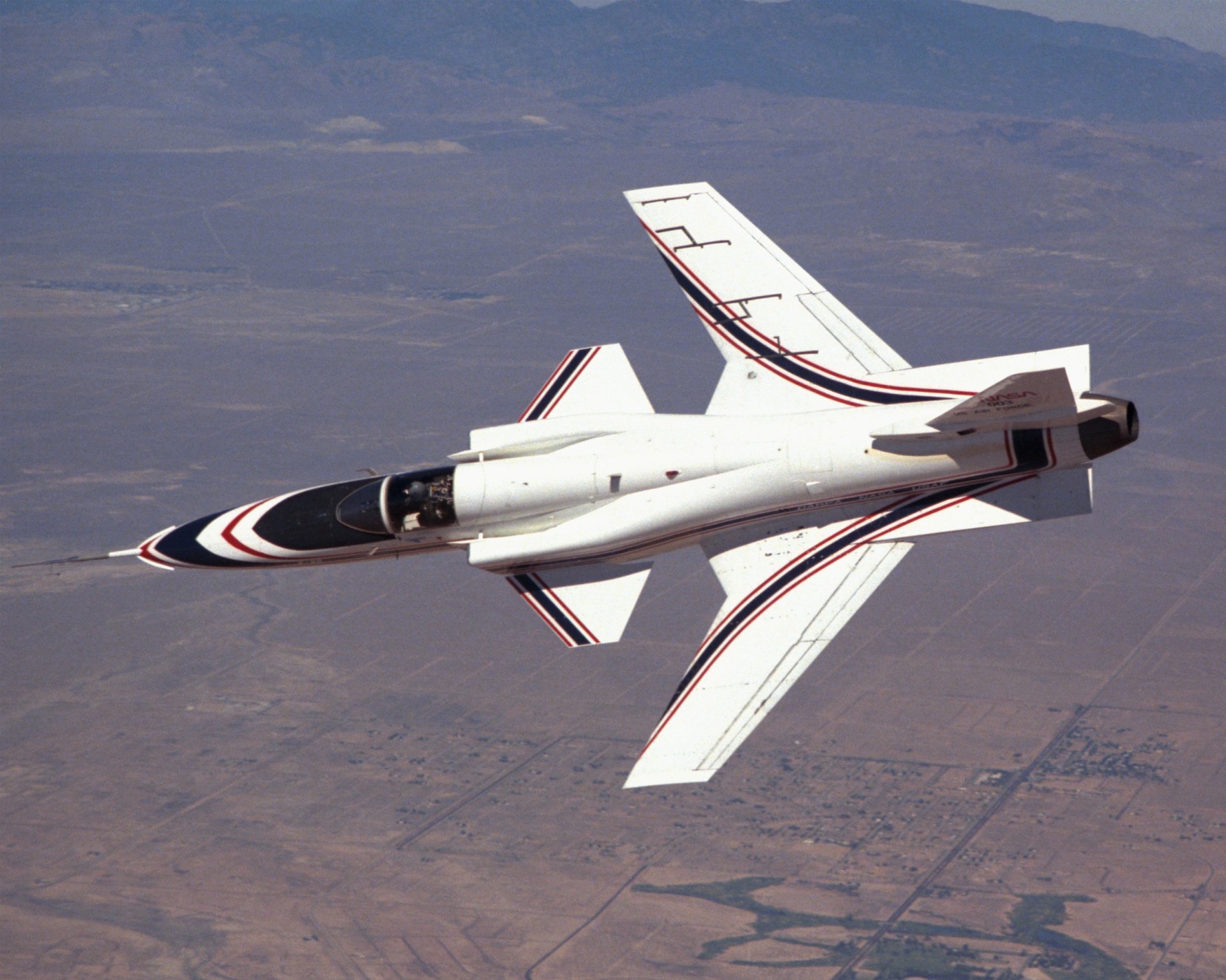 Download Vehicle Grumman X-29 HD Wallpaper