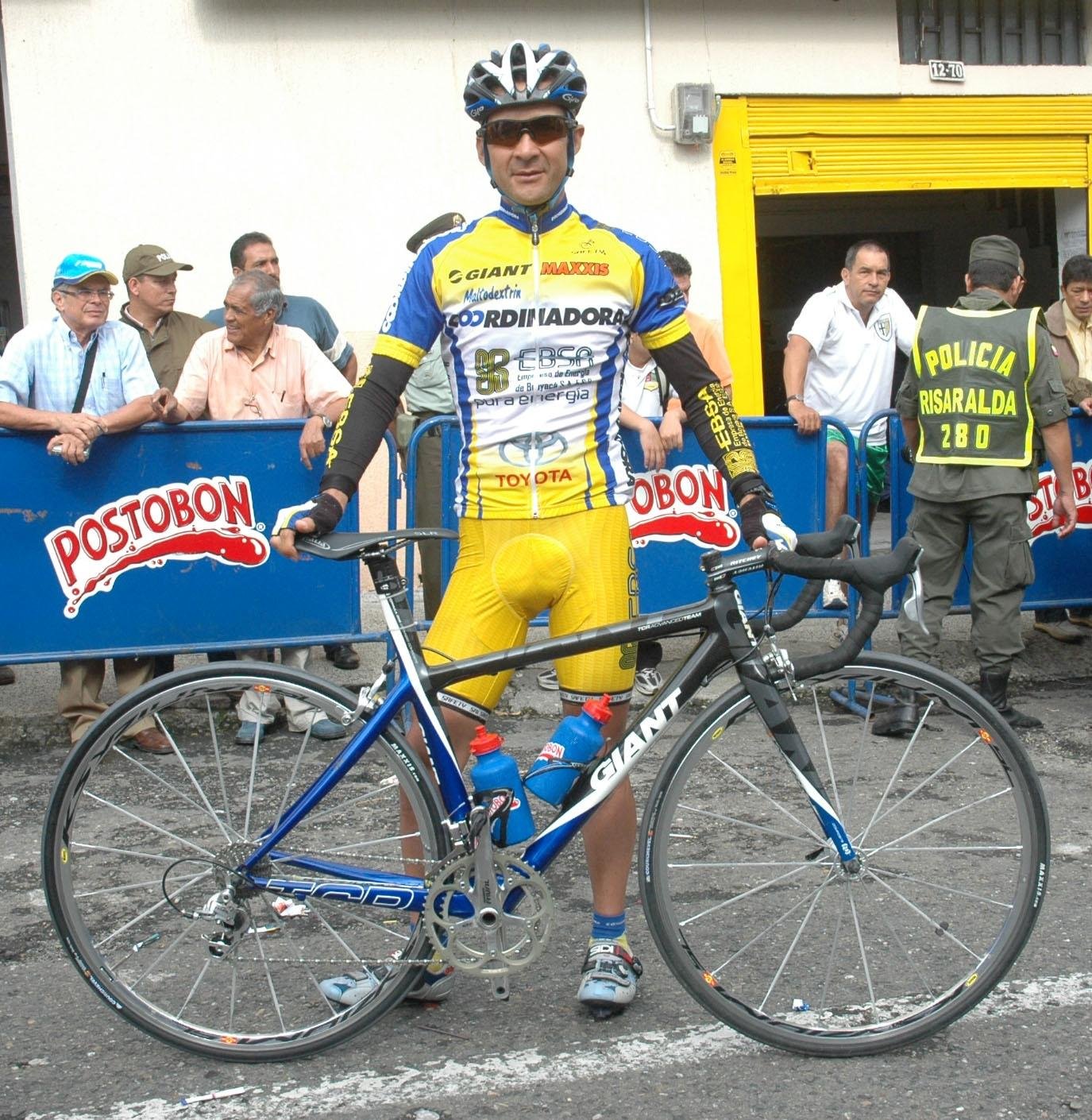 Download Cycling Sports Wallpaper