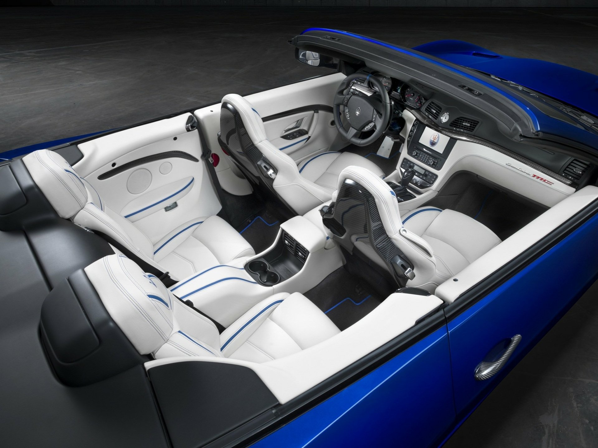 Download Vehicle Maserati GranTurismo HD Wallpaper