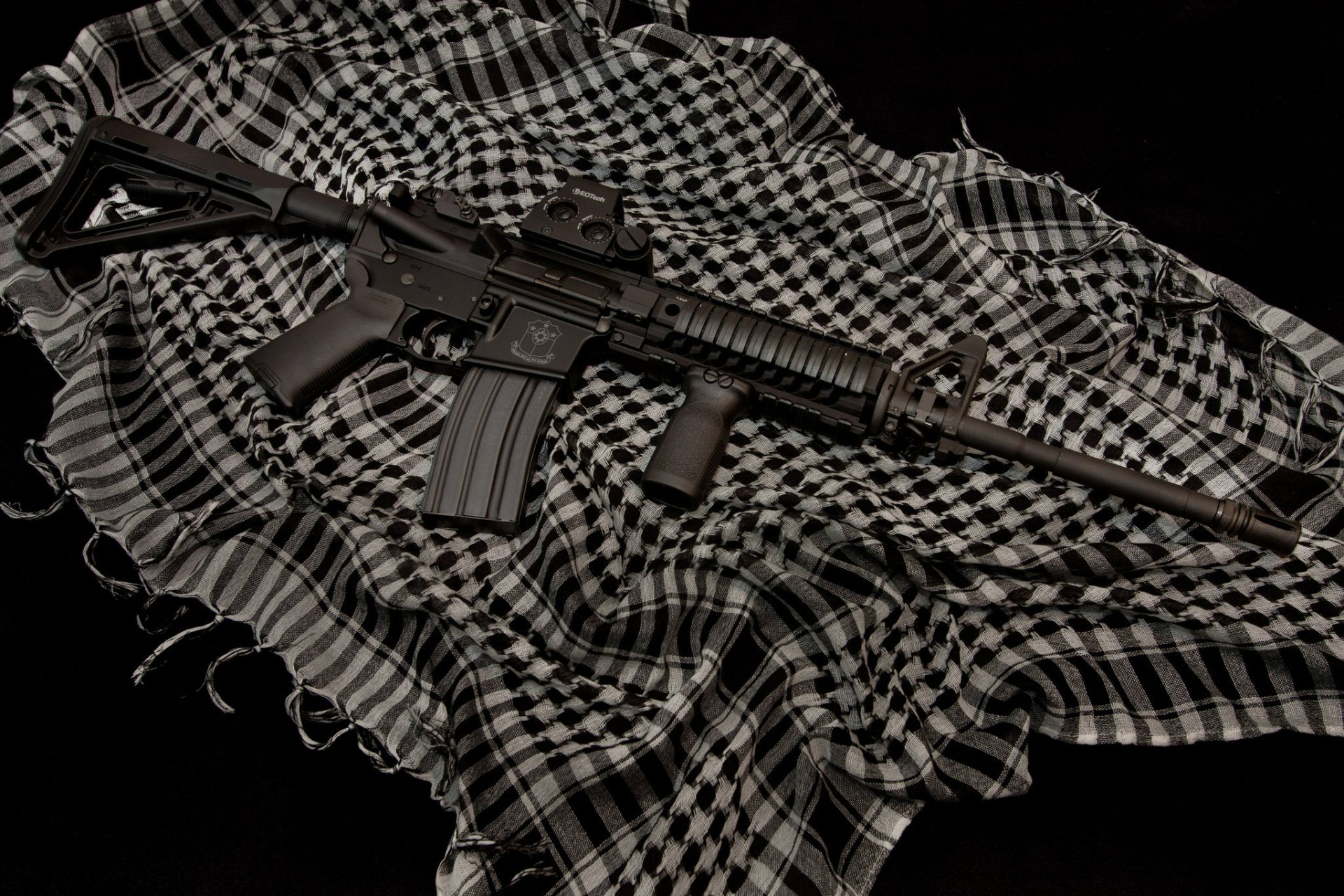 Download Man Made Colt AR-15 HD Wallpaper