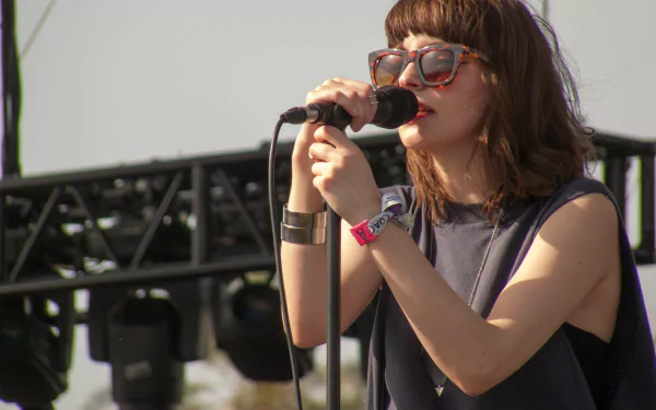 music Lauren Mayberry HD Desktop Wallpaper | Background Image