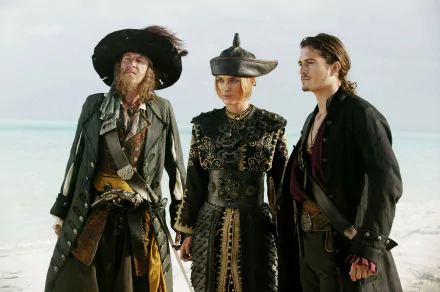 4K Ultra HD wallpaper featuring Elizabeth Swann (Keira Knightley), Will Turner (Orlando Bloom), and Hector Barbossa (Geoffrey Rush) from Pirates of the Caribbean: At World's End.