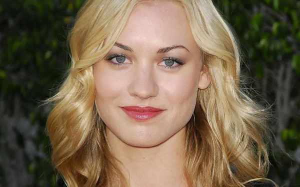 Celebrity Yvonne Strahovski HD Desktop Wallpaper | Background Image