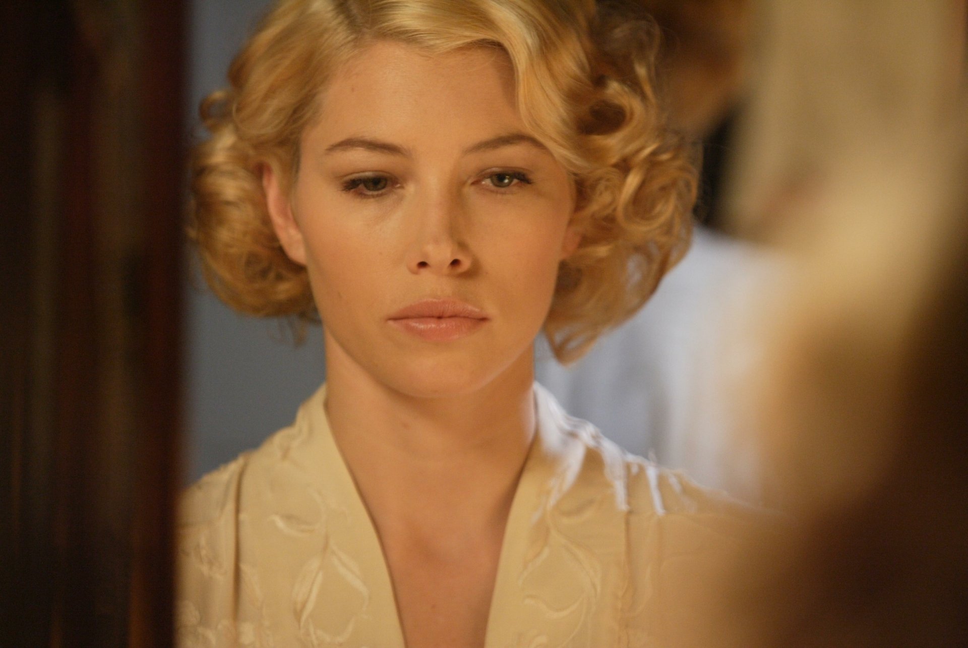 Download Jessica Biel Movie Easy Virtue 4k Ultra HD Wallpaper