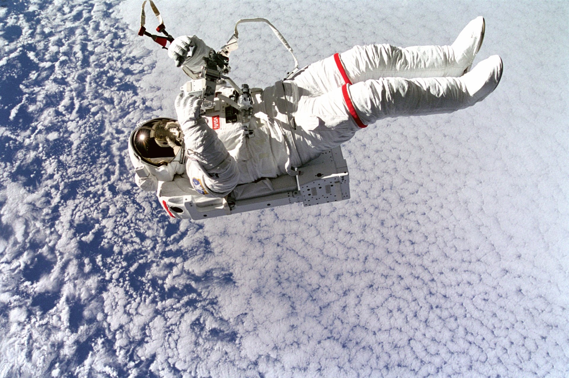 NASA Astronaut Floating in Space - Stunning HD Wallpaper View ...