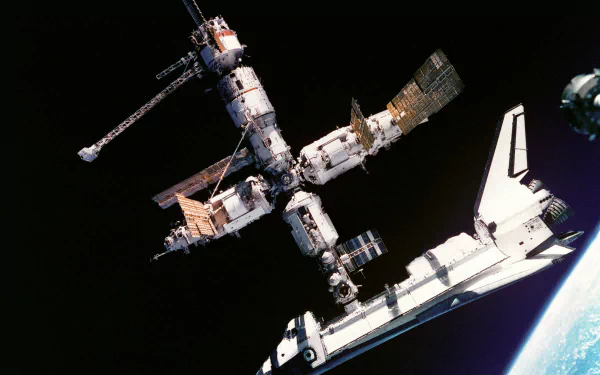  Atlantis Docked to Mir
