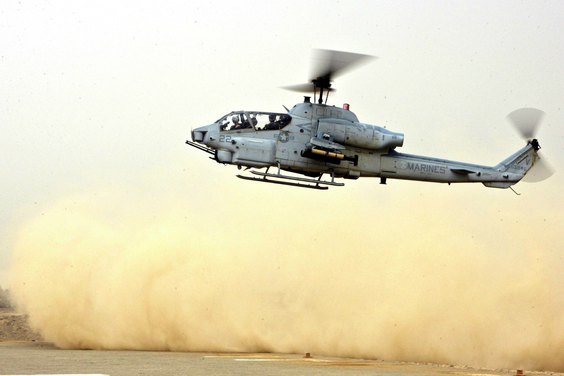 Download Military Bell AH-1 Cobra HD Wallpaper