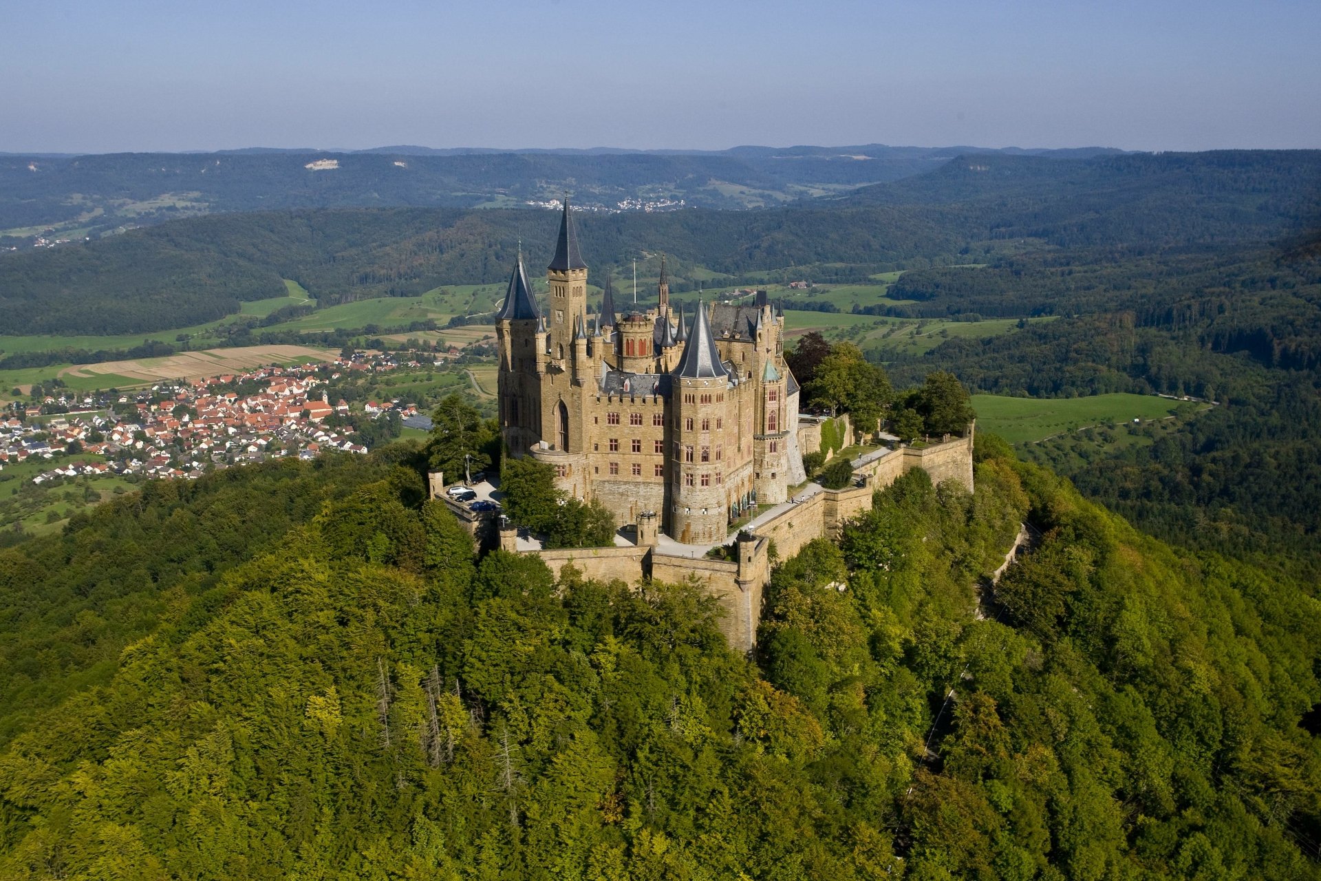 Замок Гогенцоллерн в Баден-Вюртемберге Германия