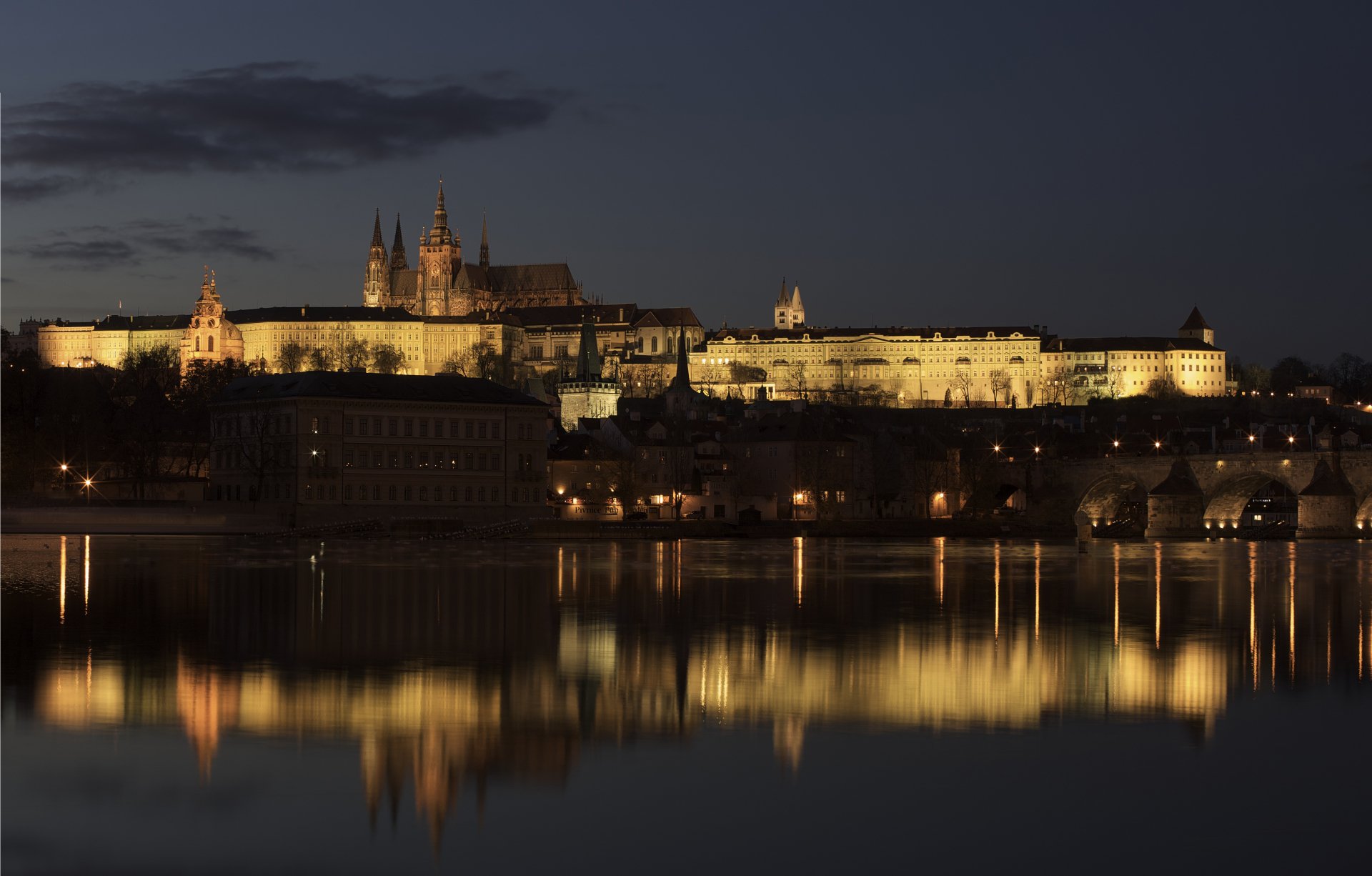 Download Man Made Prague Castle 4k Ultra HD Wallpaper