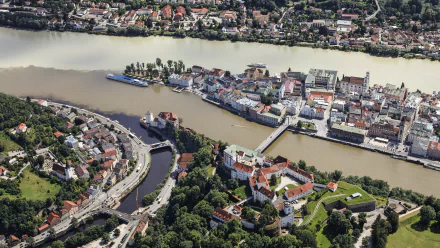  &quot;City Of Three Rivers&quot;