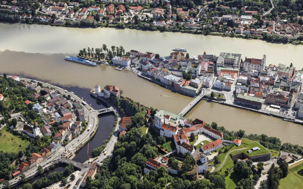  &quot;City Of Three Rivers&quot;