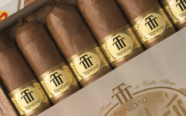 man made cigar HD Desktop Wallpaper | Background Image