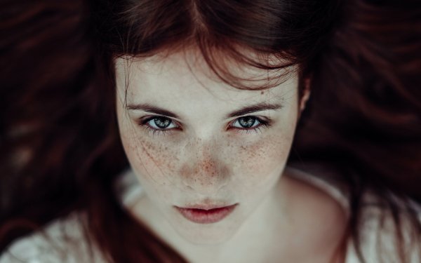 Women Face Model Freckles HD Wallpaper | Background Image