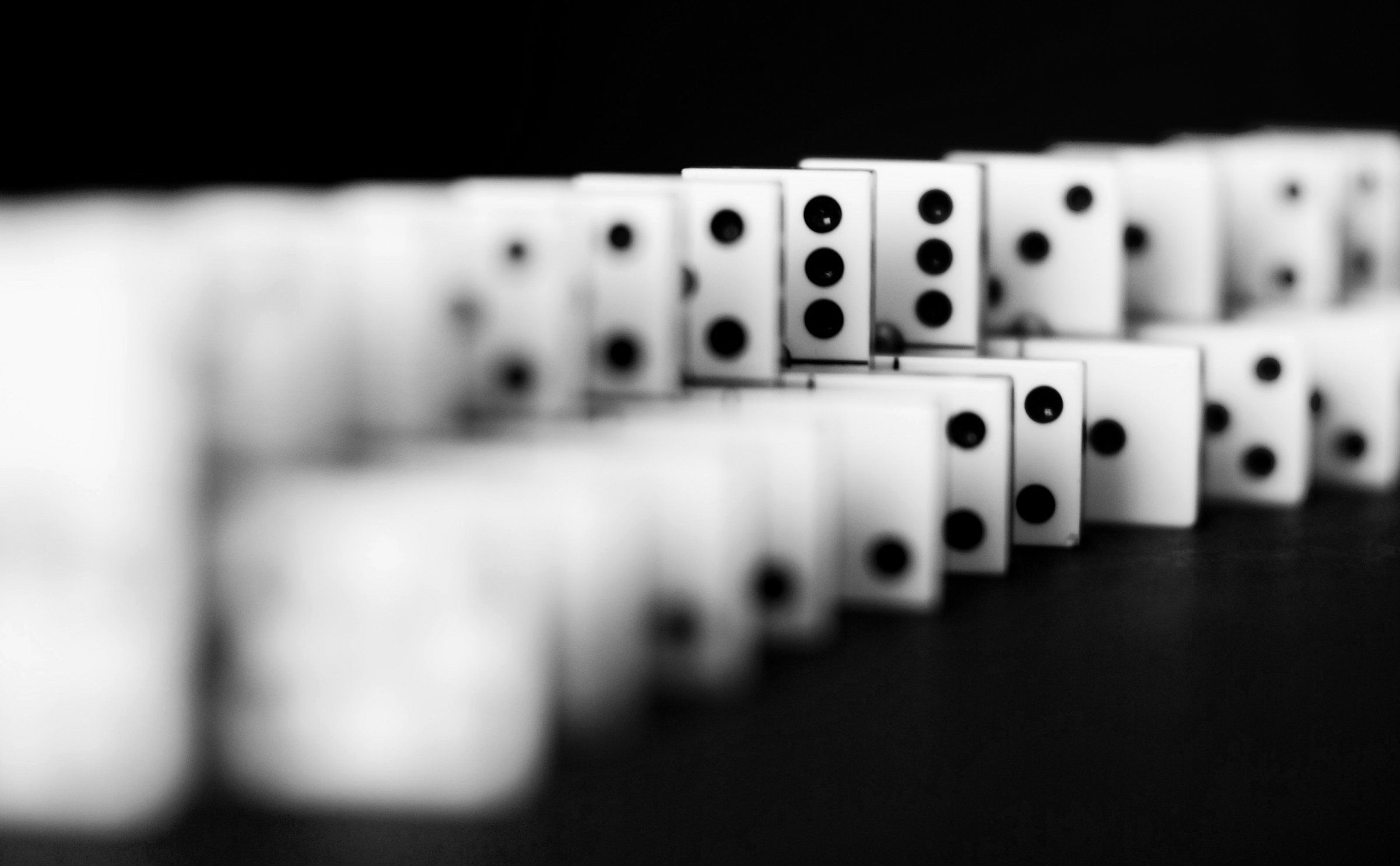 Man Made Dominos HD Wallpaper | Background Image