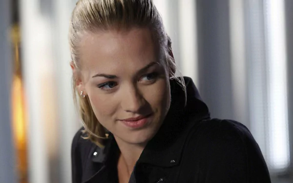 Celebrity Yvonne Strahovski HD Desktop Wallpaper | Background Image