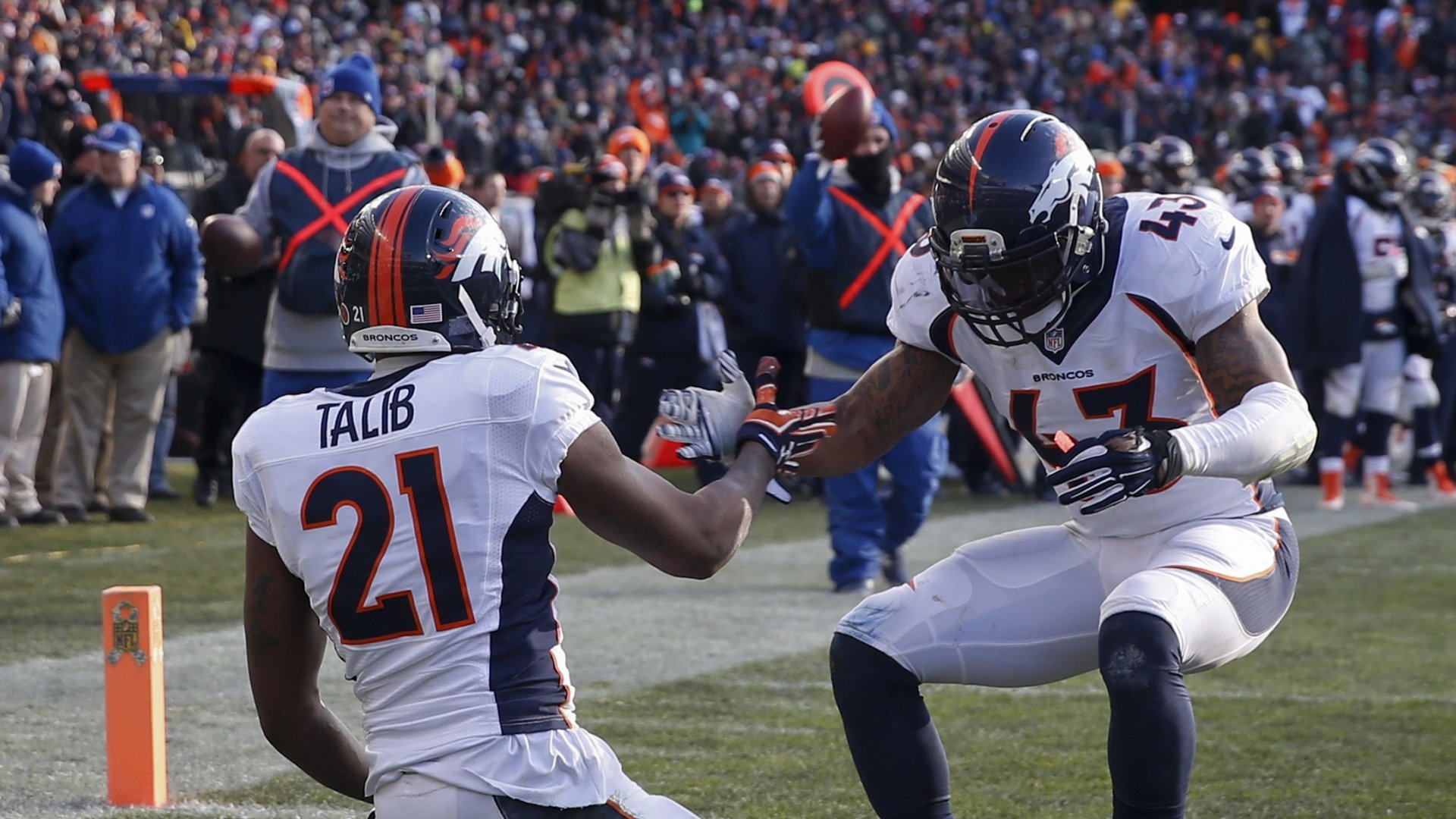 Download Denver Broncos Sports HD Wallpaper