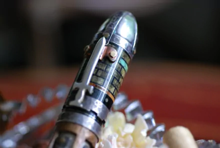 close-up man made pen HD Desktop Wallpaper | Background Image